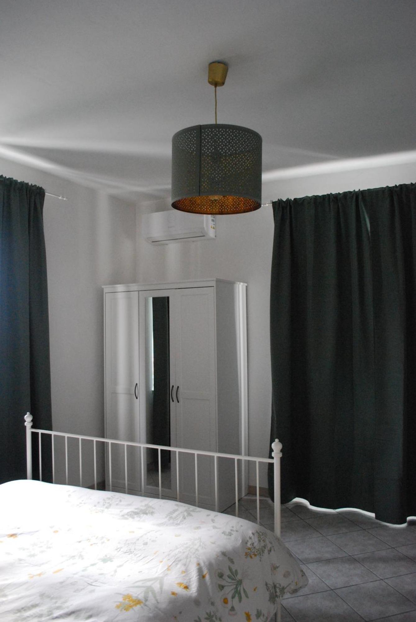 Bed and Breakfast Le Stanze Di Alicam Арона Экстерьер фото